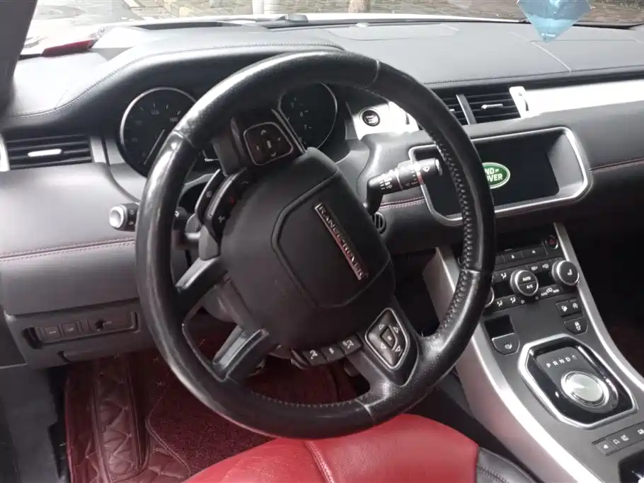Land Rover Evoque 2017 — фото 15