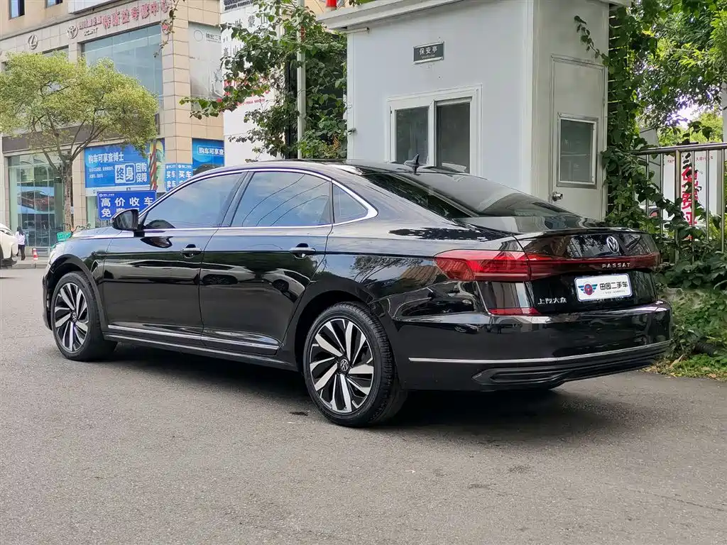 Volkswagen Passat 2023