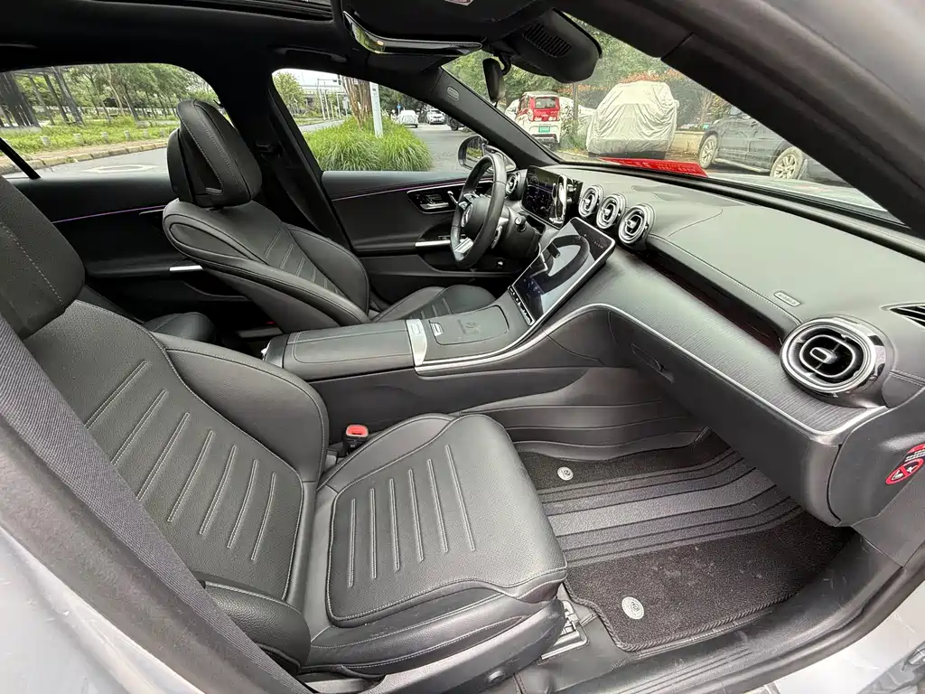 Mercedes-Benz C-Class 2024 — фото 14