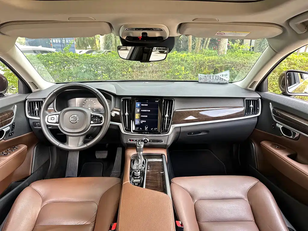 Volvo S90 2017 — фото 11