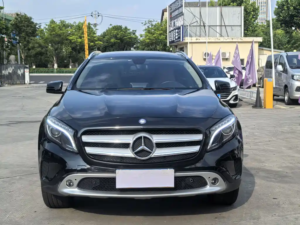 Mercedes-Benz GLA 2015 — фото 2