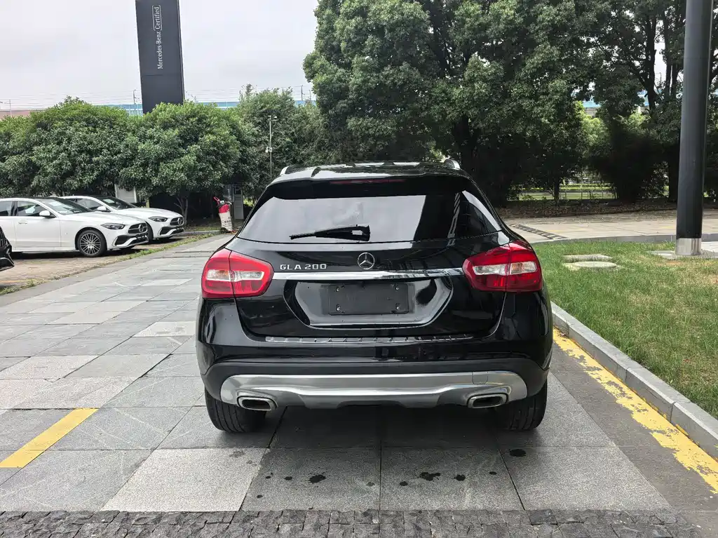 Mercedes-Benz GLA 2017 — фото 15