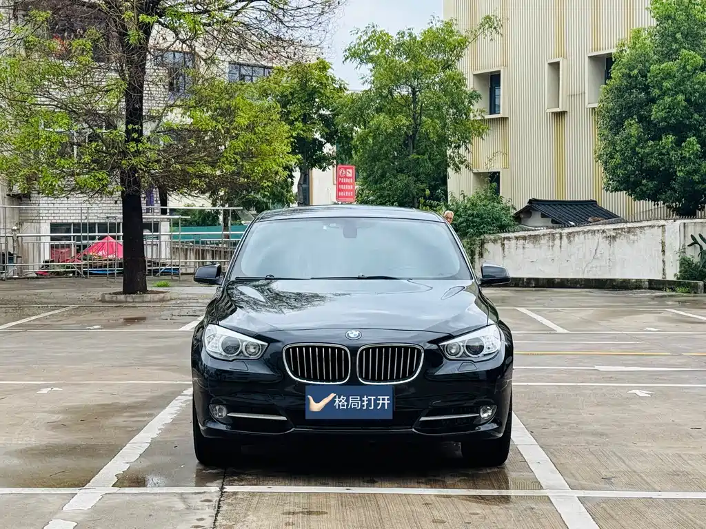 BMW 5 Series GT 2011