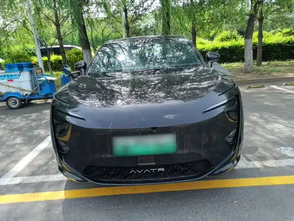 Avatr 11 2025