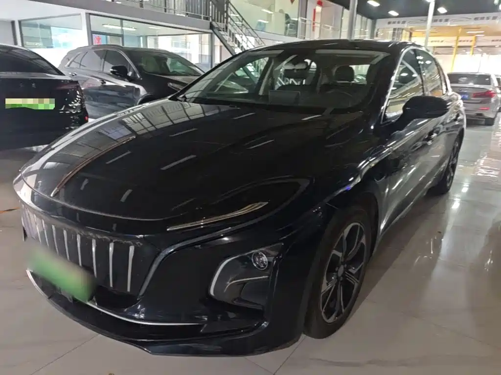 Hongqi E-QM5 2024