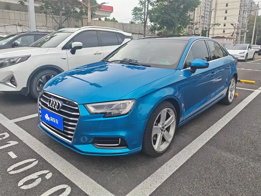 Audi A3 2018 — фото 1