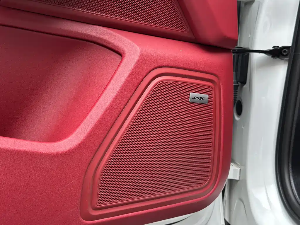 Porsche Macan 2023 — фото 15