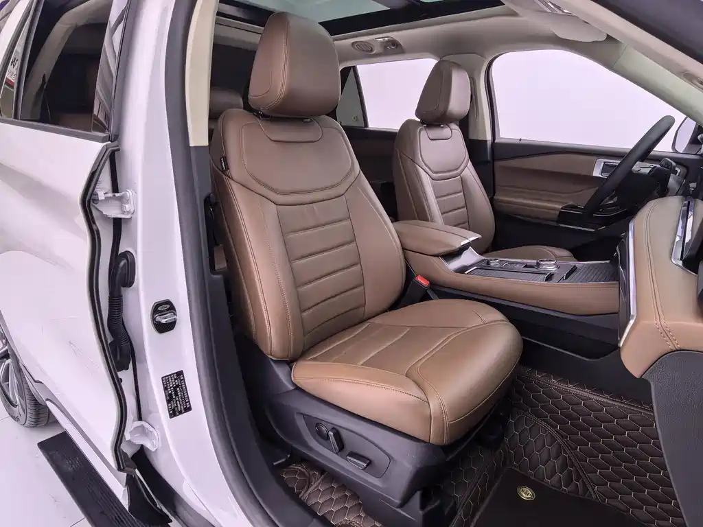 Ford Explorer 2023 — фото 14