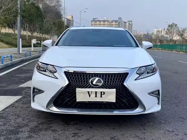 Lexus ES 2014