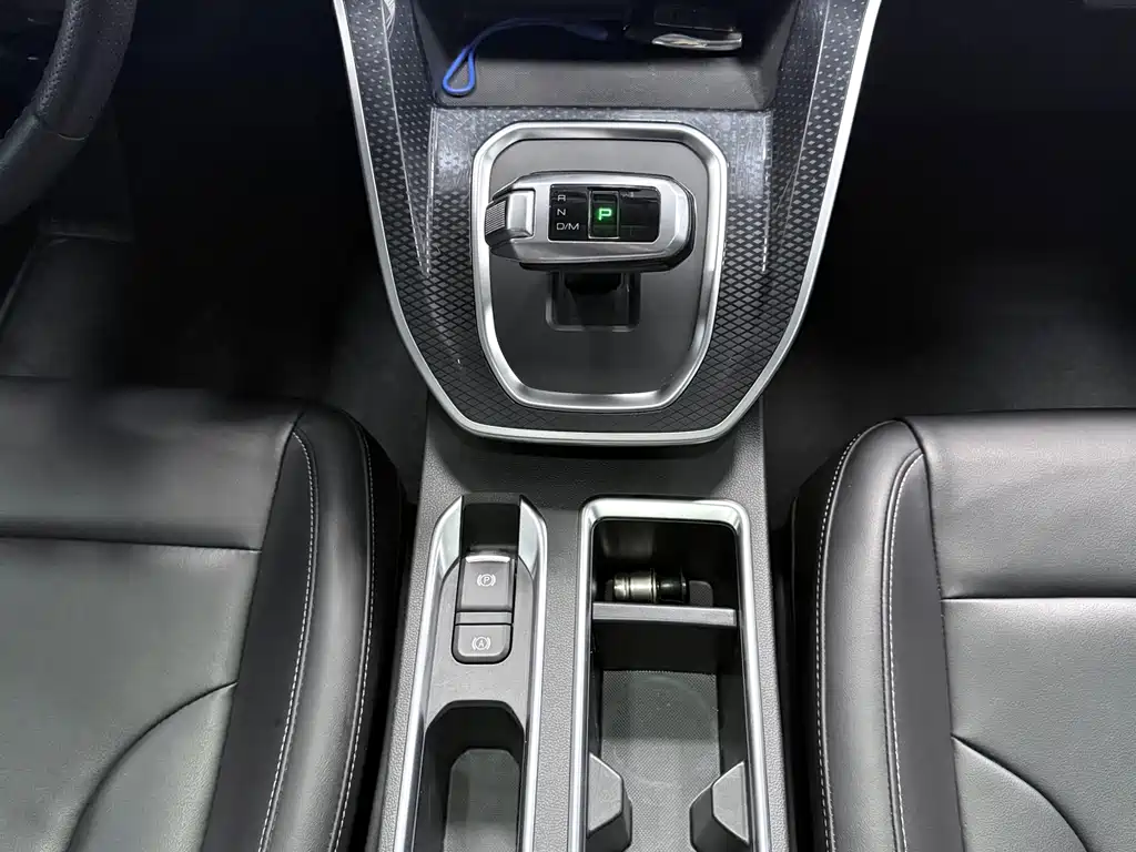 Haval M6 2023 — фото 11