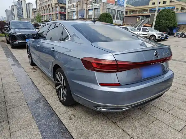 Volkswagen Passat 2022