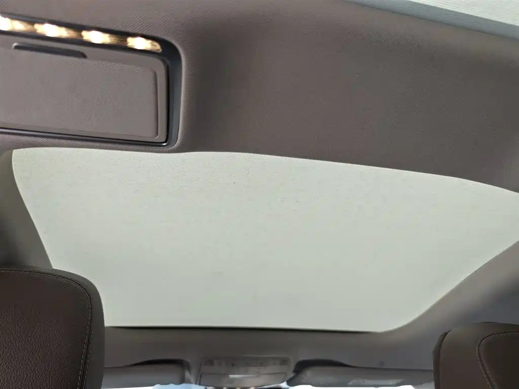 Mercedes-Benz E-Class 2023 — фото 14