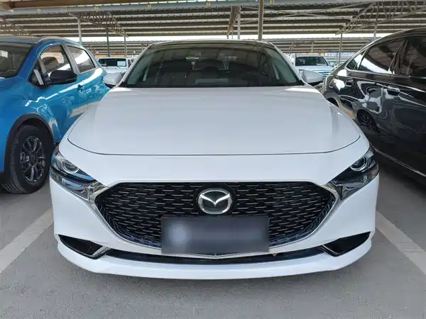 Mazda 3 Axela 2023