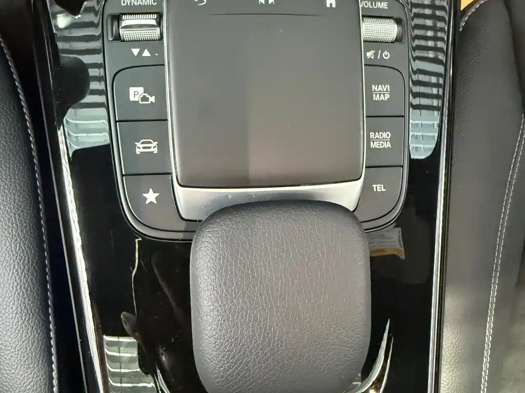 Mercedes-Benz A-Class 2021 — фото 14