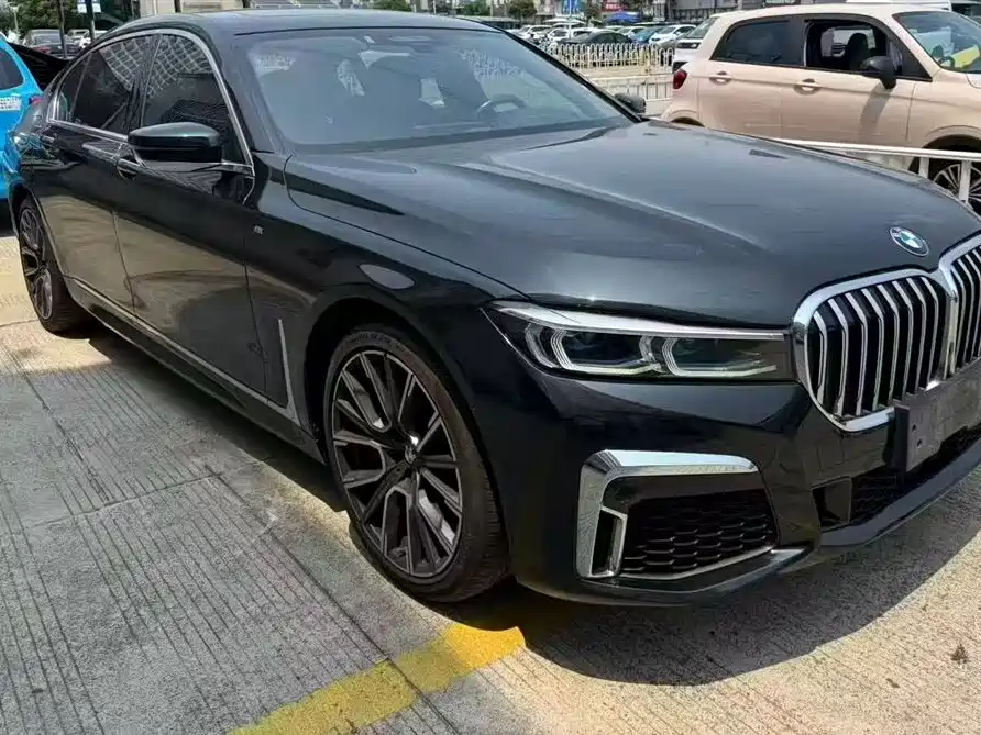 BMW 7 Series 2021