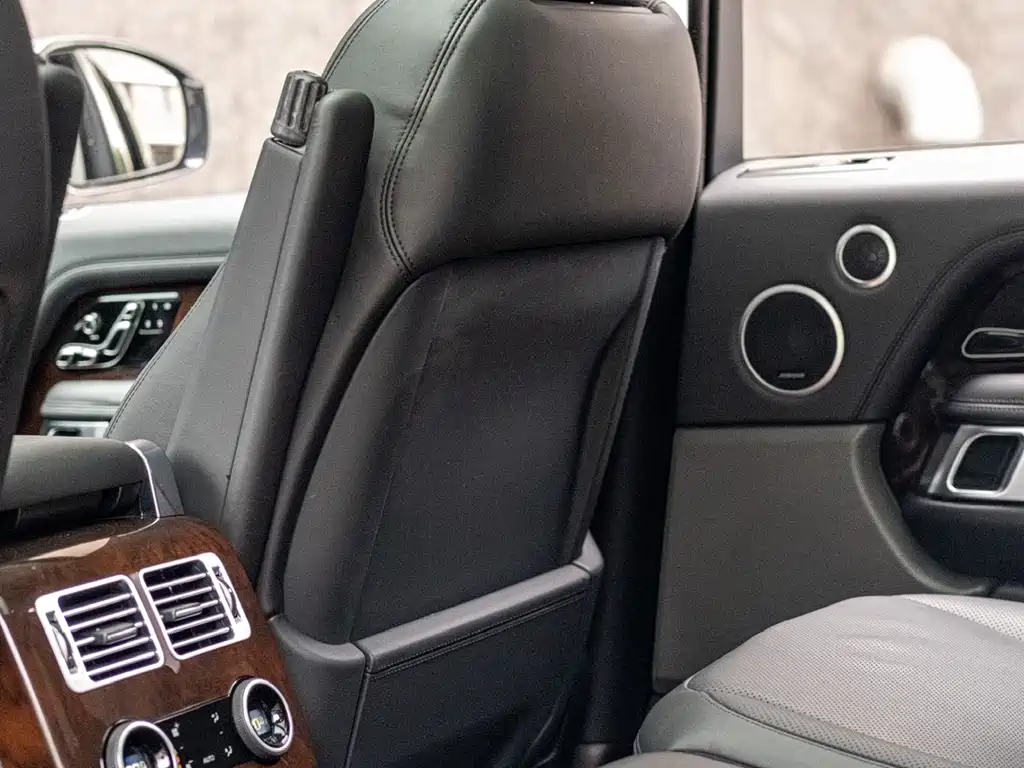 Land Rover Range Rover 2020 — фото 11