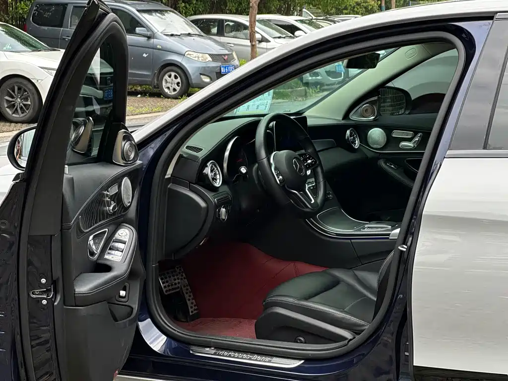 Mercedes-Benz C-Class 2019