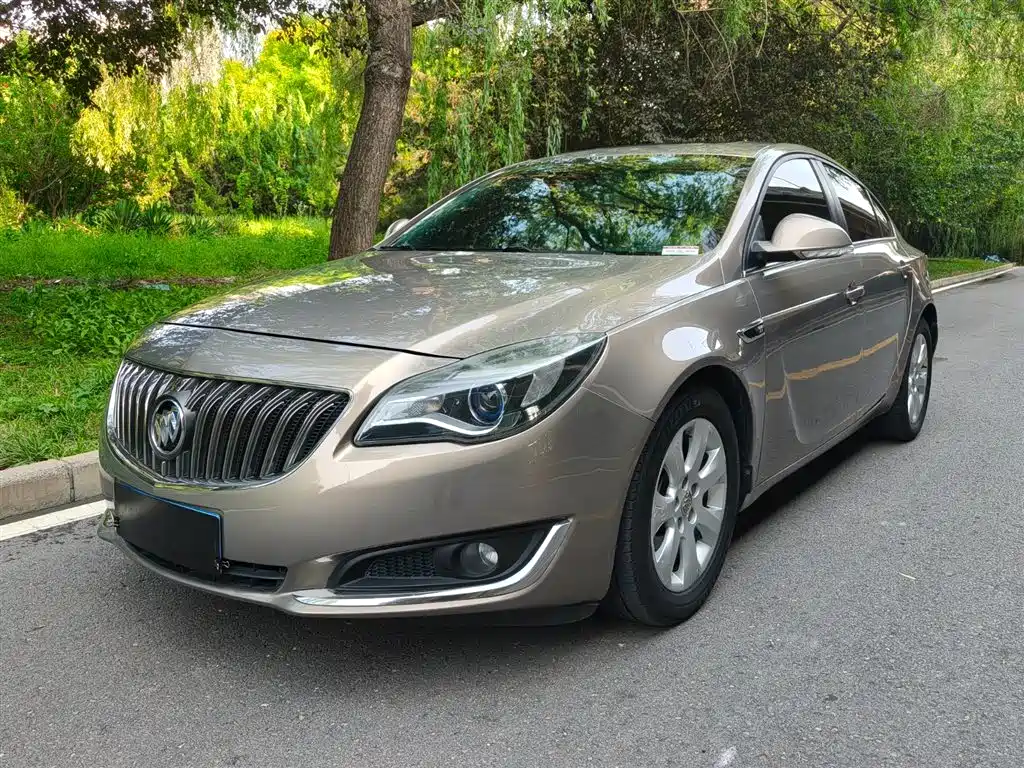 Buick Regal 2015 — фото 1
