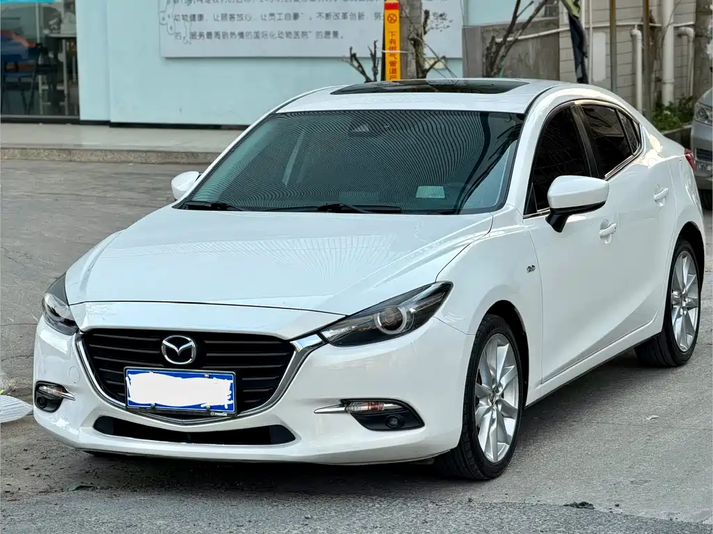 Mazda 3 Axela 2018 — фото 5