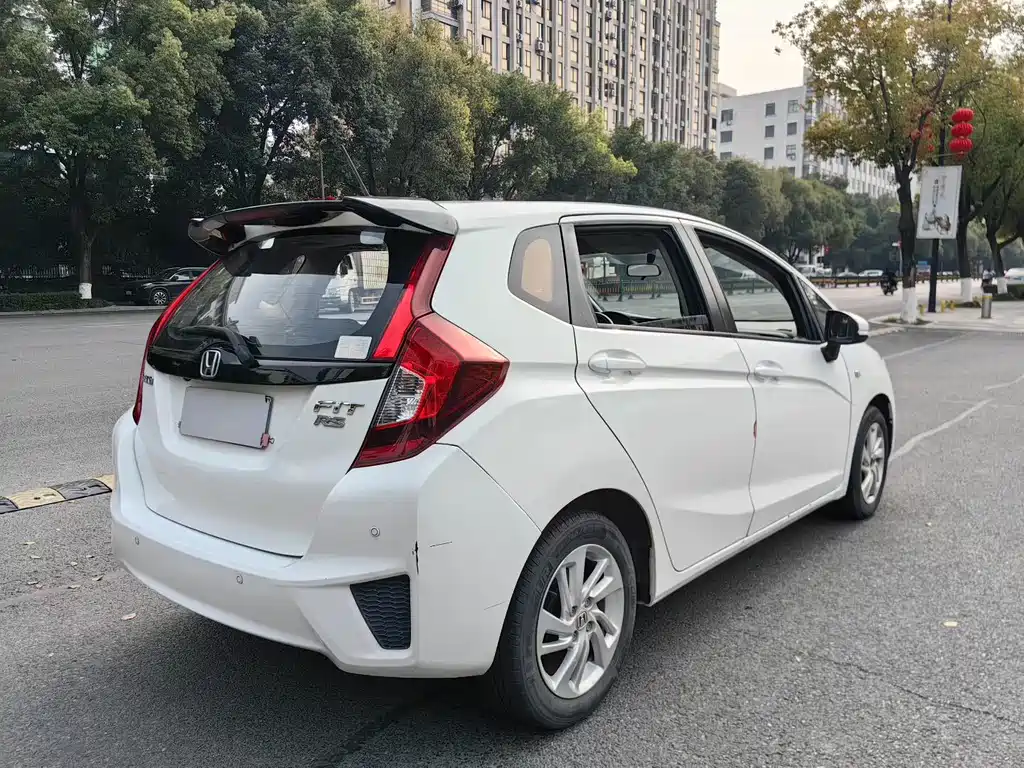 Honda Fit 2017 — фото 9