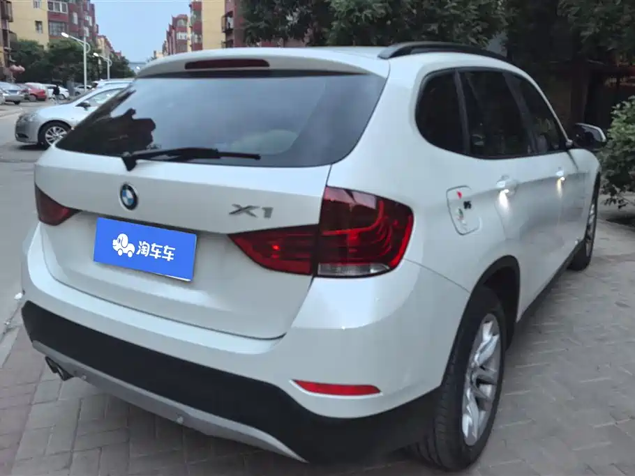 BMW X1 2015 — фото 3