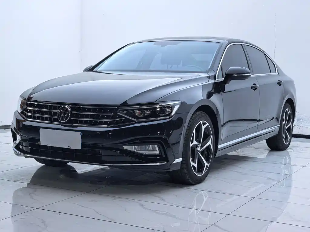 Volkswagen Magotan 2025