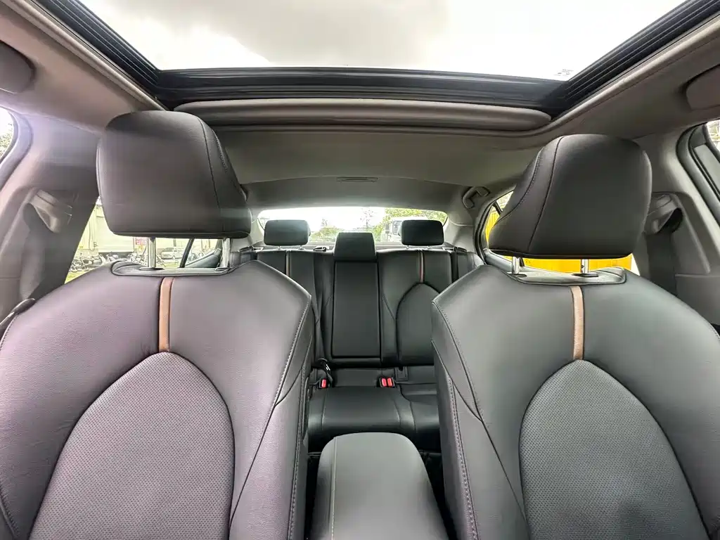 Toyota Camry 2021 — фото 27