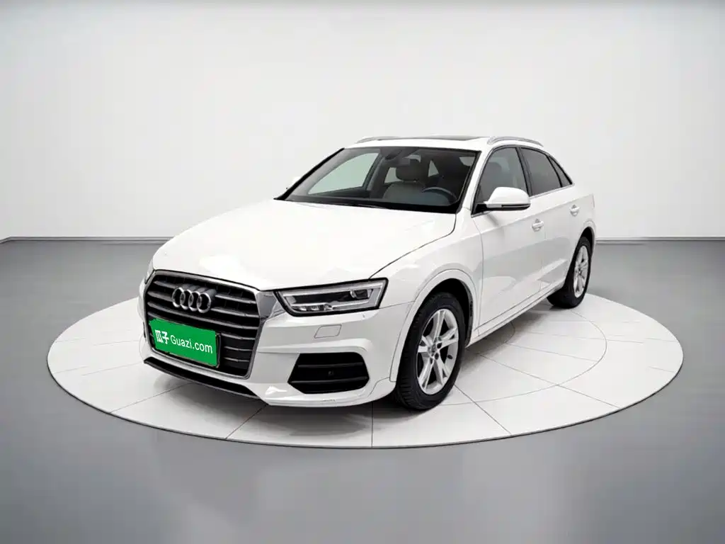 Audi Q3 2017 — фото 1