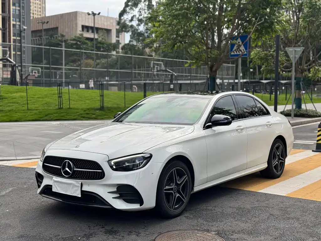 Mercedes-Benz E-Class 2023 — фото 1