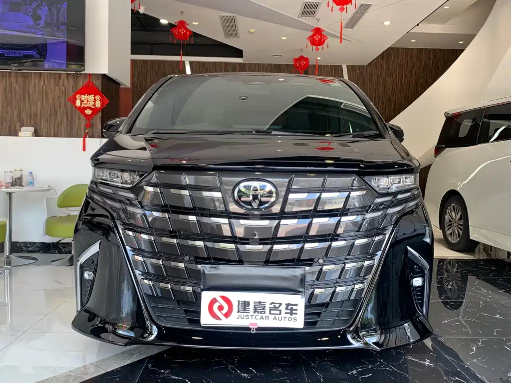 Toyota Alphard 2025
