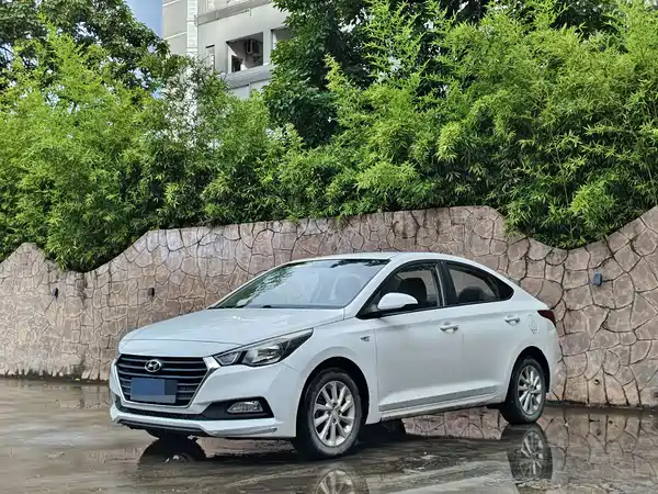 Hyundai Verna 2016