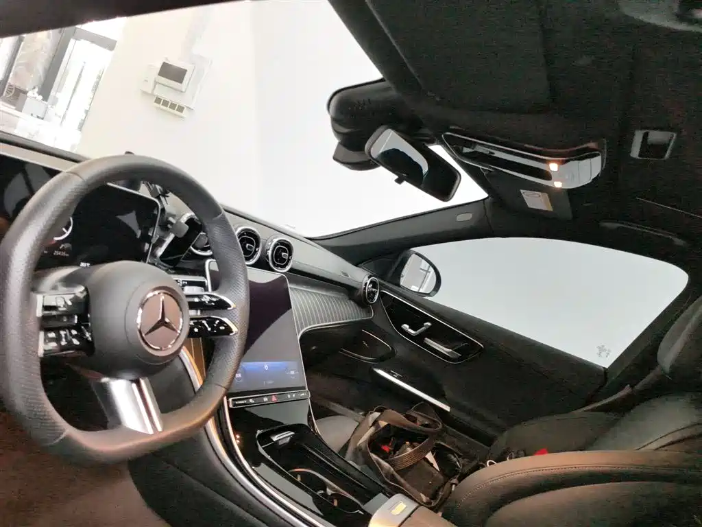 Mercedes-Benz C-Class 2023 — фото 18
