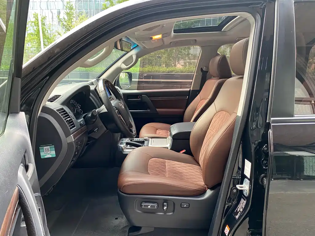 Toyota Land Cruiser 2019 — фото 20