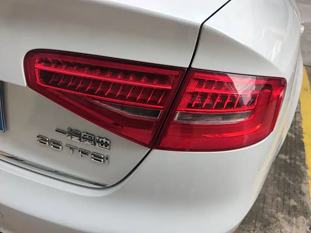 Audi A4L 2015 — фото 8