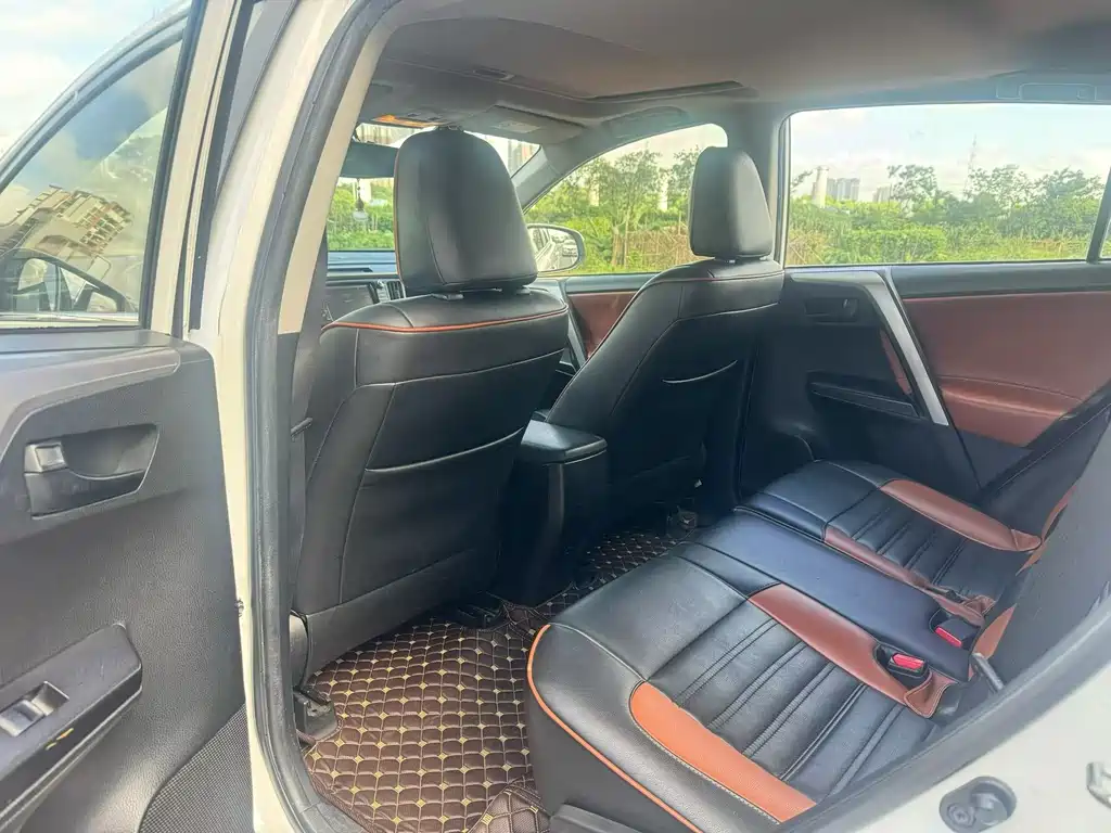 Toyota RAV4 2016