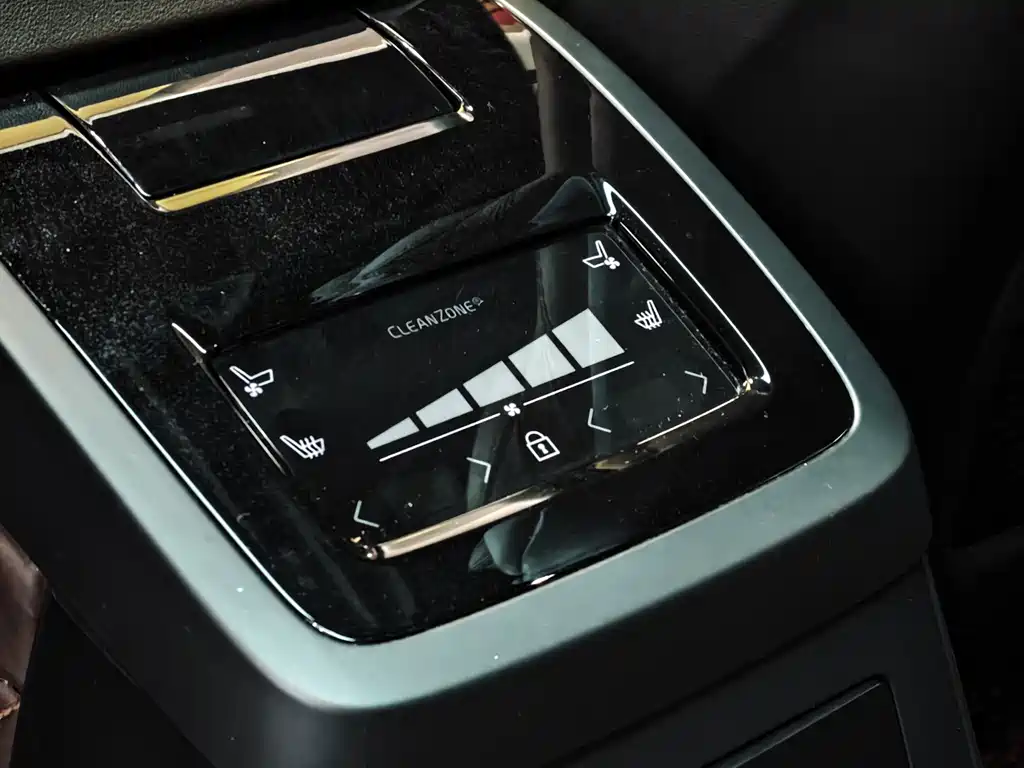 Volvo S90 PHEV 2023 — фото 20