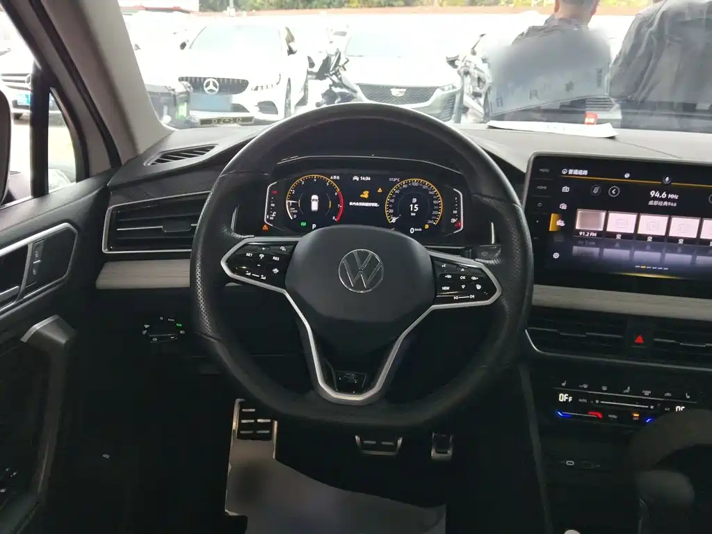 Volkswagen Tiguan L 2021