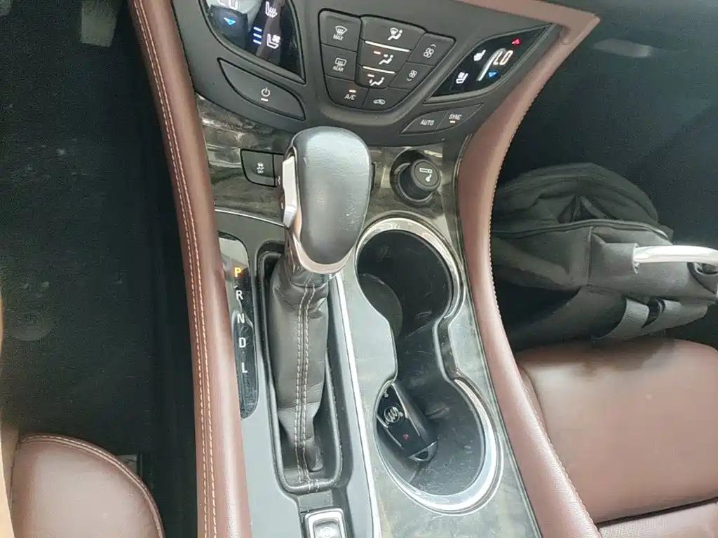 Buick Envision Plus 2015 — фото 14