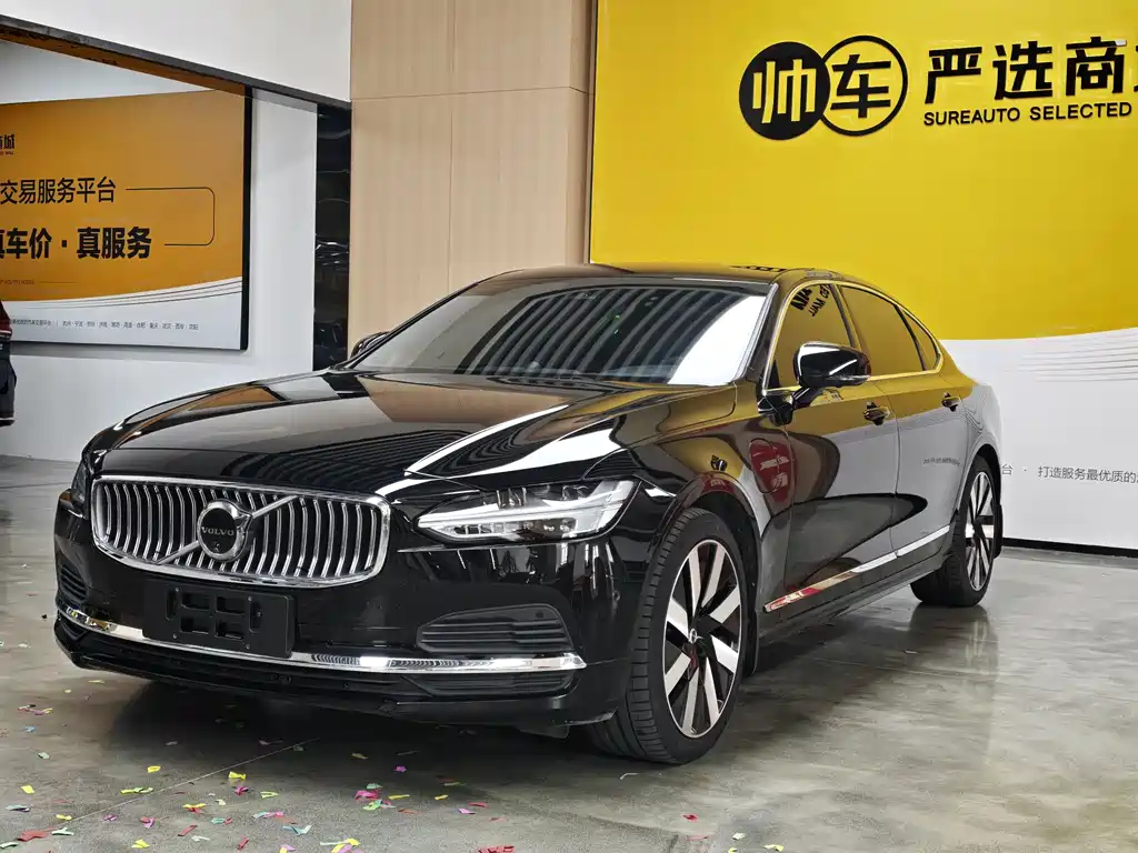 Volvo S90 PHEV 2023