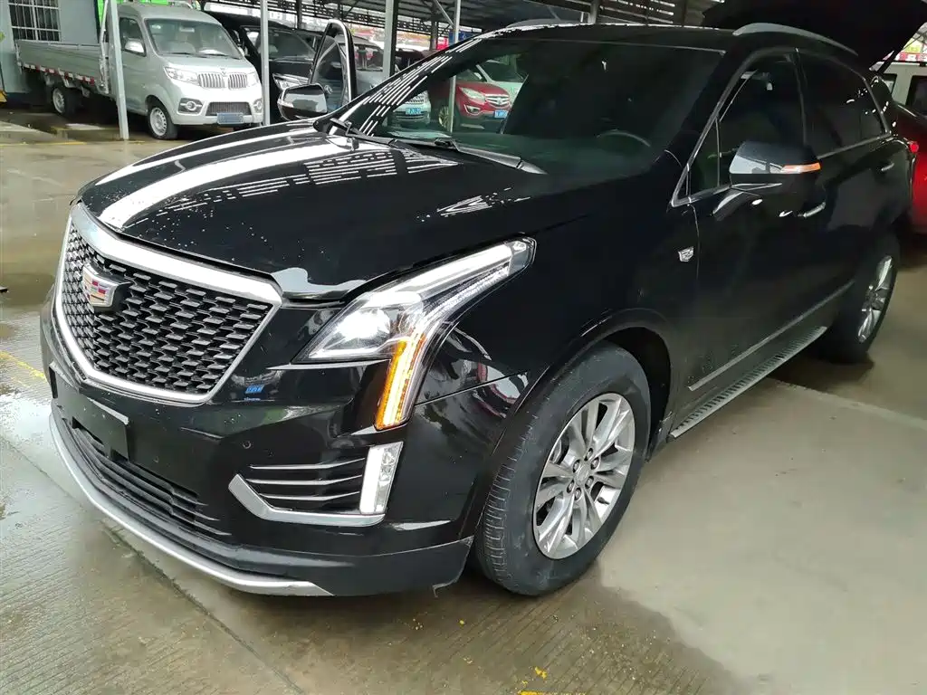 Cadillac XT5 2021 — фото 1