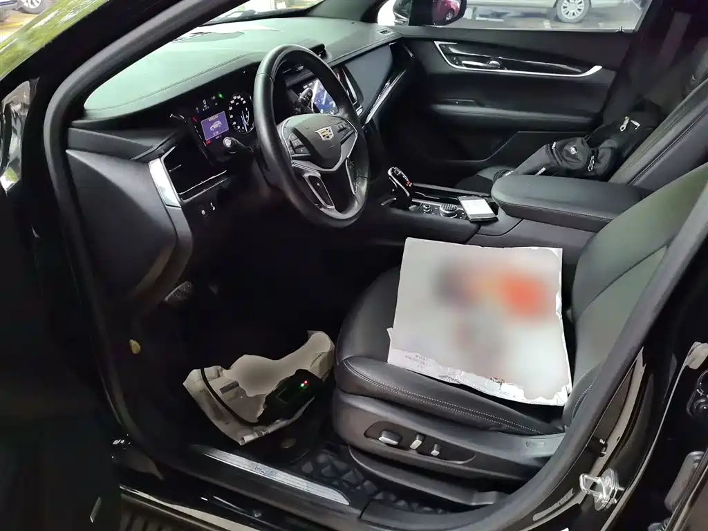Cadillac XT5 2021 — фото 11