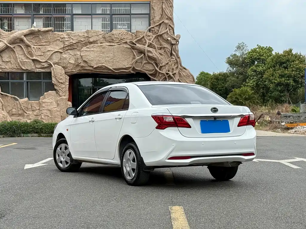 BYD F3 2021