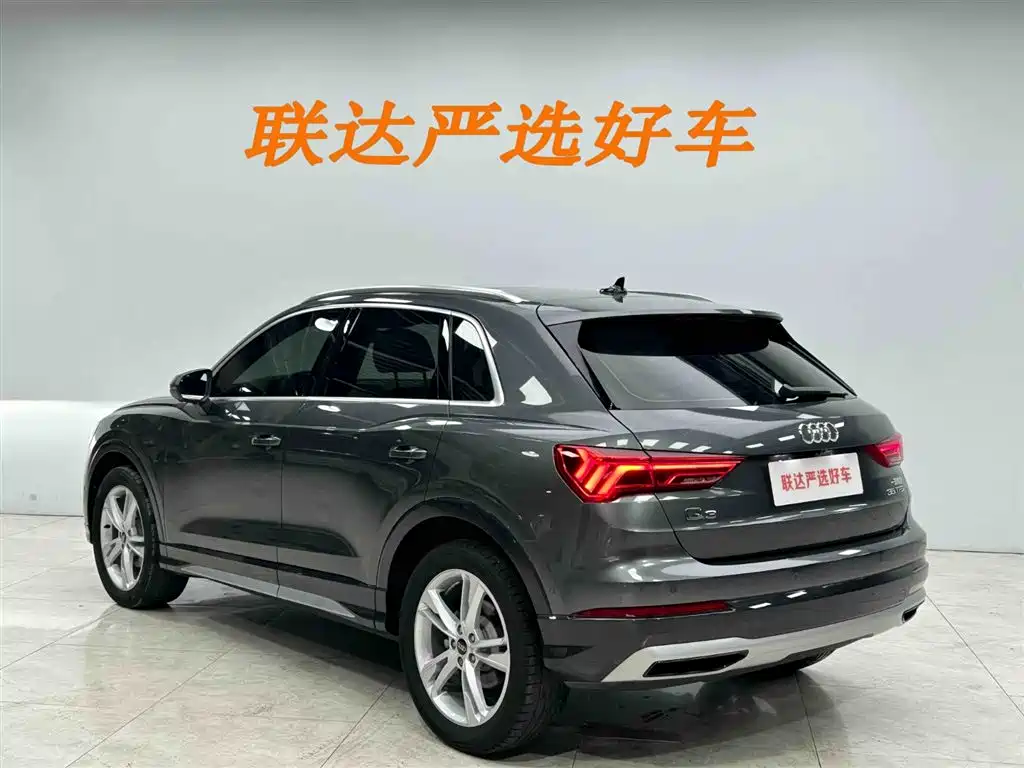 Audi Q3 2023 — фото 24