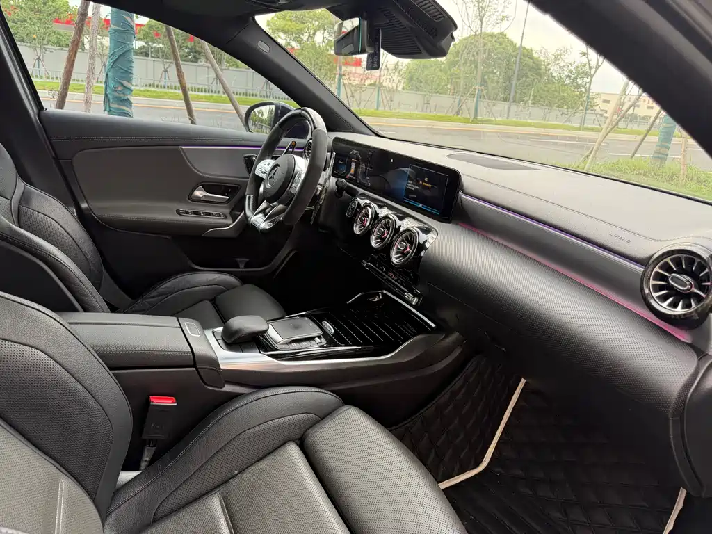 Mercedes-Benz A-Class AMG 2022 — фото 9