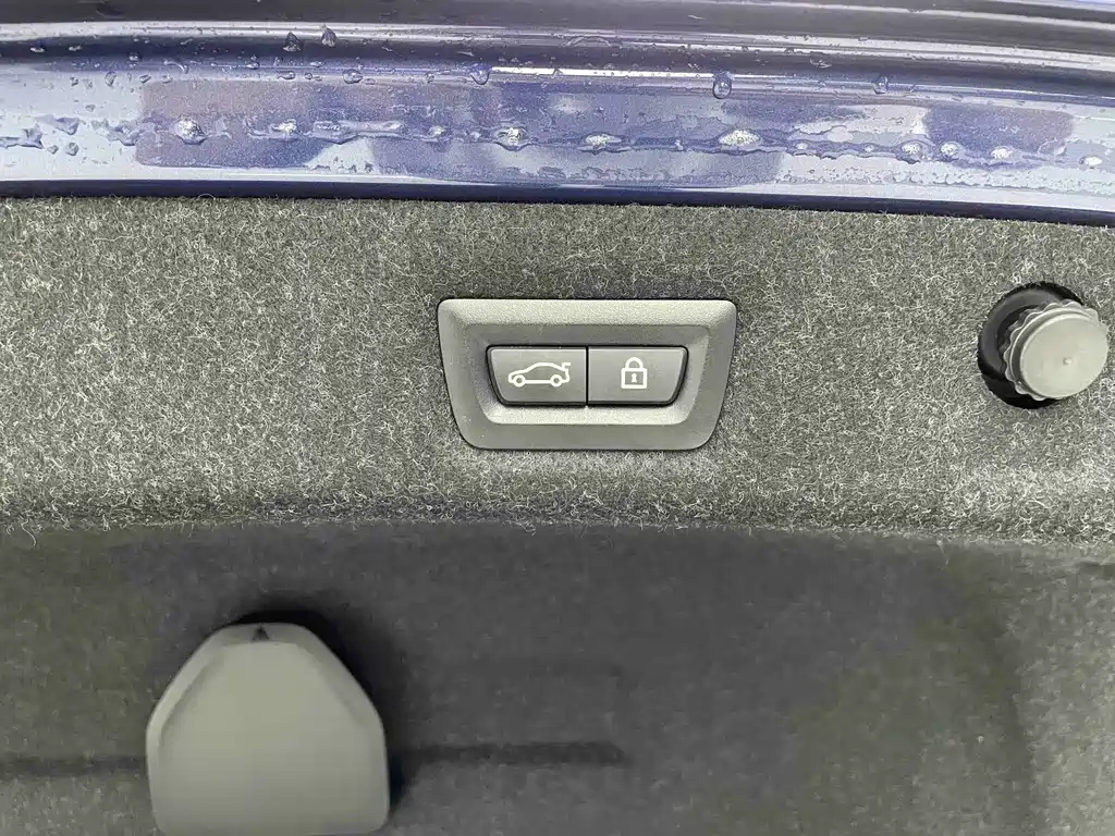 BMW 5 Series 2022 — фото 15
