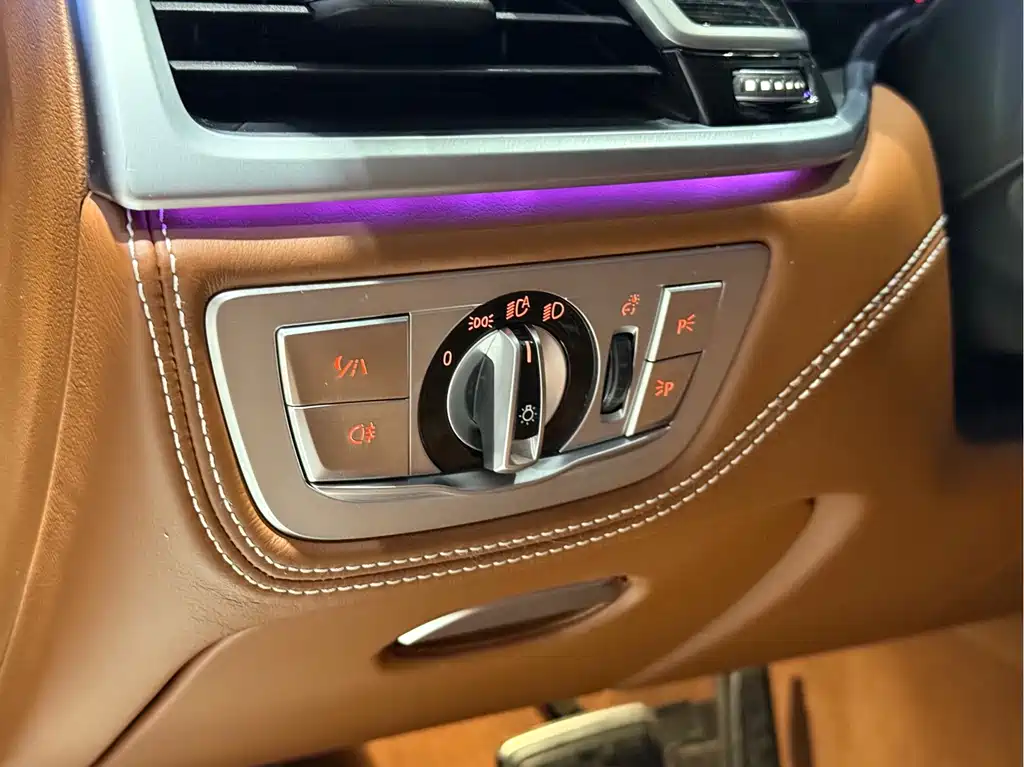 BMW 7 Series 2021 — фото 13