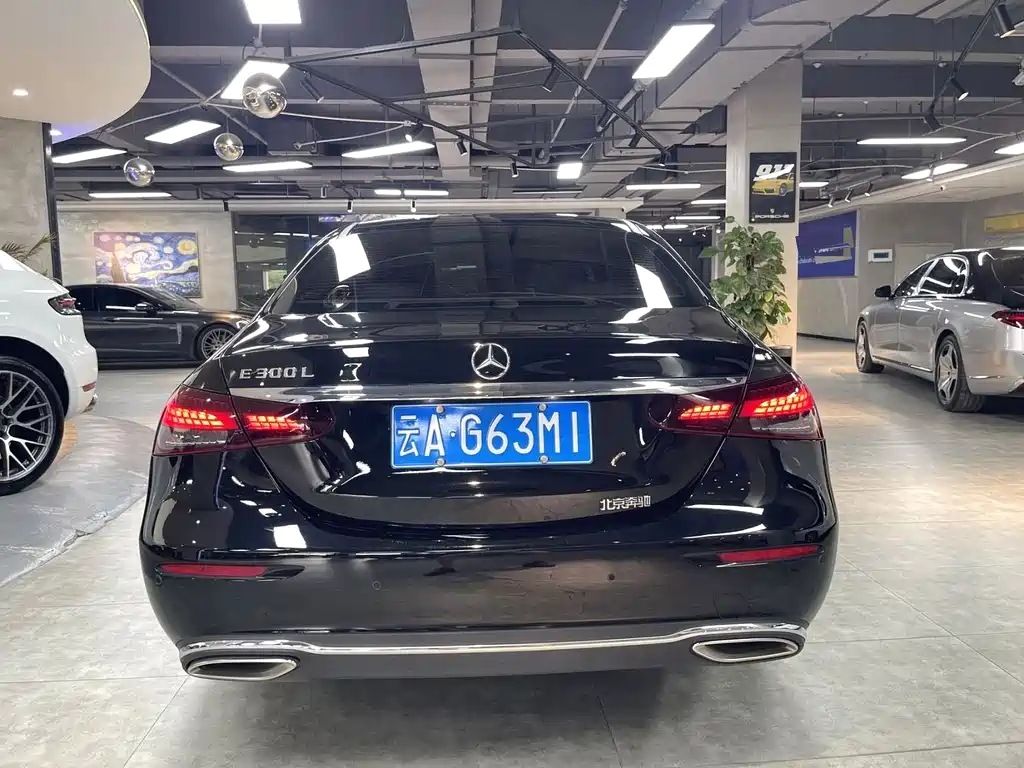 Mercedes-Benz E-Class 2021