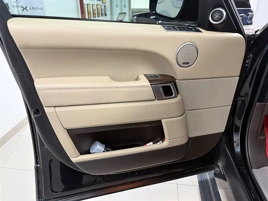 Land Rover Range Rover 2017 — фото 21