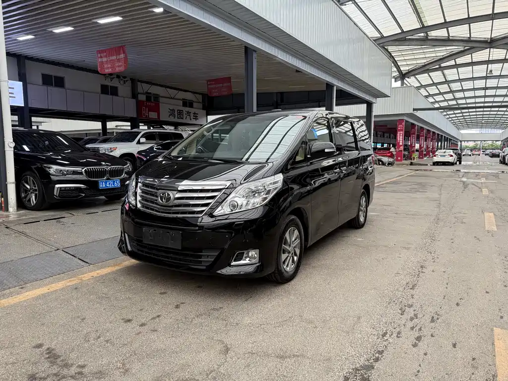 Toyota Alphard 2014