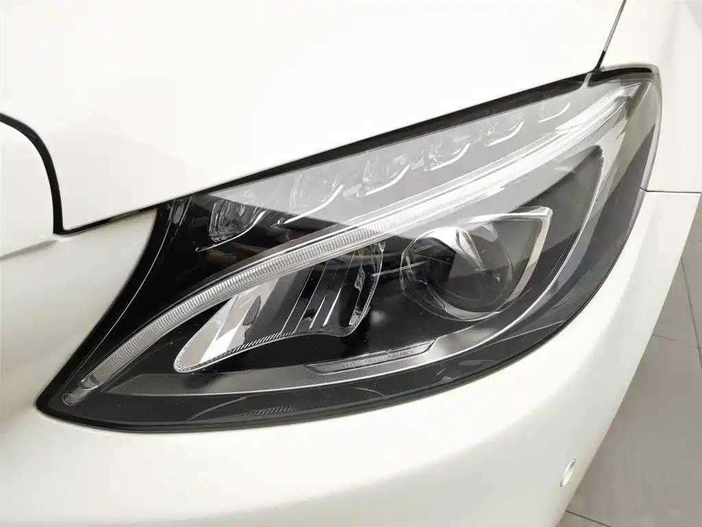 Mercedes-Benz C-Class 2015